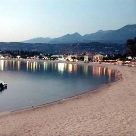 Near The Beach Paradise Mikra Mantinia 2 Apartment